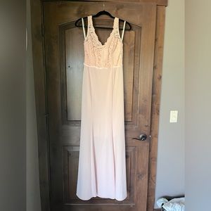 NWT bridesmaid dress. Color petal size 4.